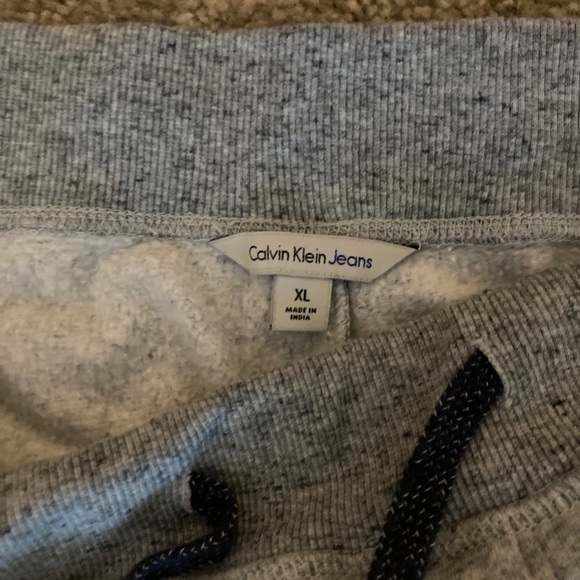 Calvin Klein Sweatpants - Picture 3 of 3